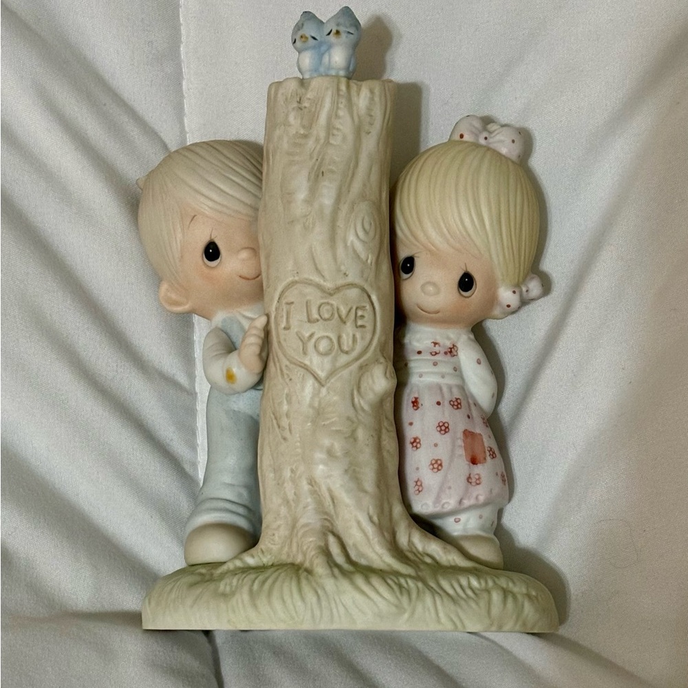 Precious Moments 1979 Thee I Love Figurine Boy Girl Tree I love U E-3116